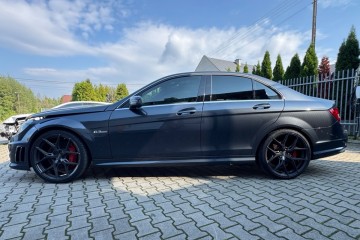 Mercedes-Benz Klasa C Mercedes C 63 AMG 6.3AMG