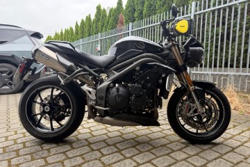 Triumph Speed Triple przebieg tylko 8 tys km