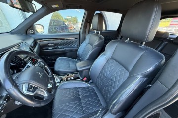 Plug-in Hybid mały przebieg full Instyle + 224KM City Style