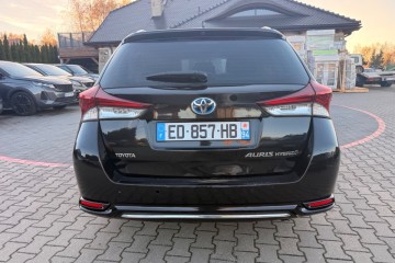 Auris kombi hybryda
